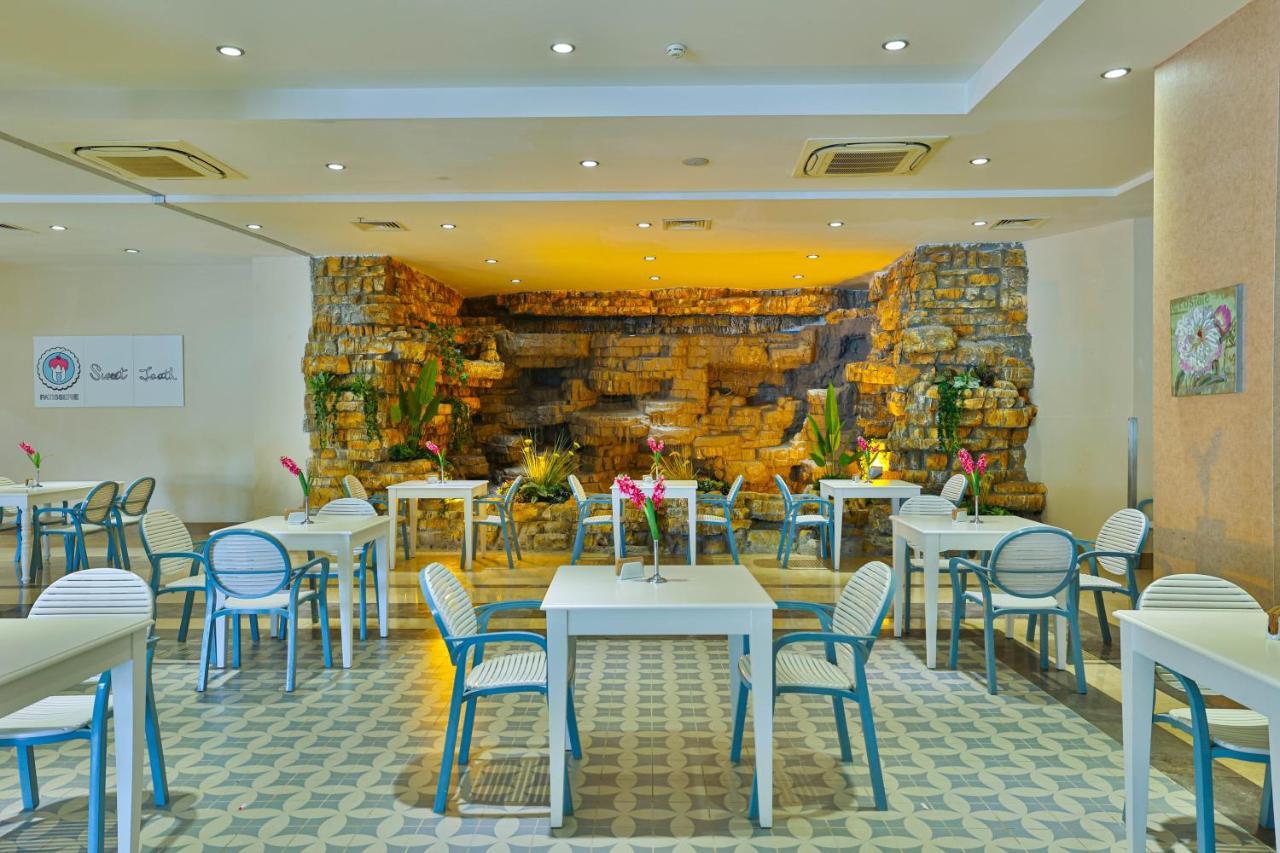Crystal Sunset Luxury Resort & Spa Side Exterior foto